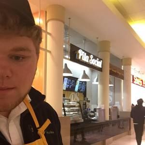 Meet your Posher, Justin